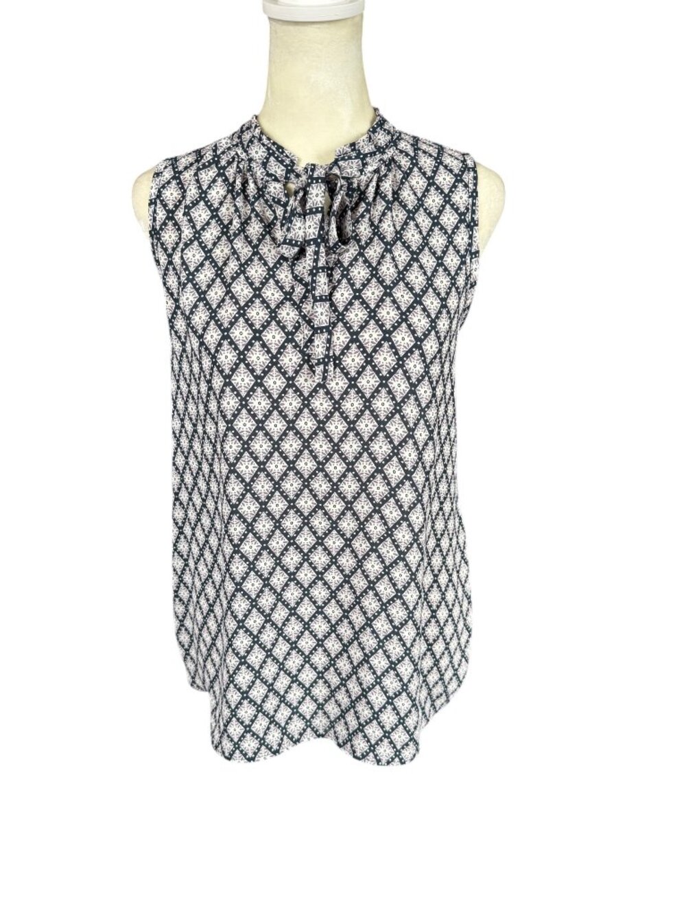 Loft Petites women's blue and lavender triangle patterned sleeveless top SP